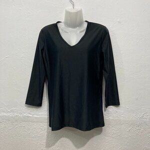 NWT Melly M V Neck 3/4 Sleeve Pullover Top Black Minimalist Golf USA Size M